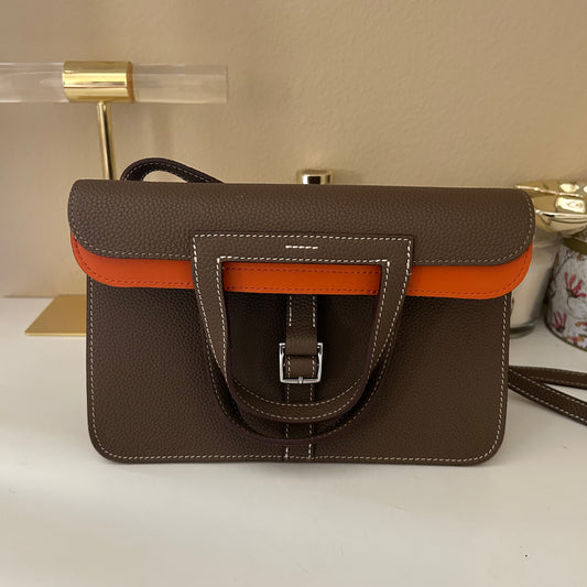 Front Buckle Leather Bag Etaupe & Orange