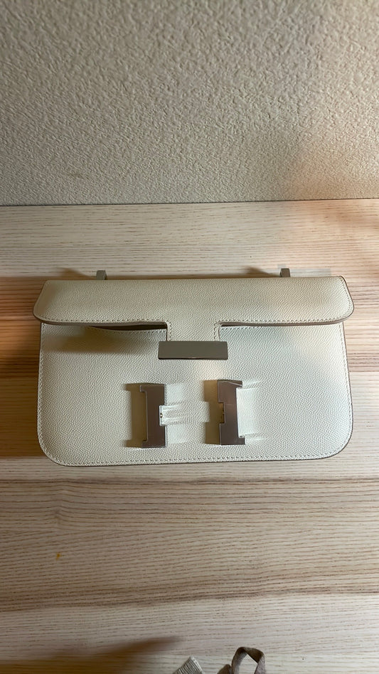 Elegant Embossed Leather Shoulder Bag