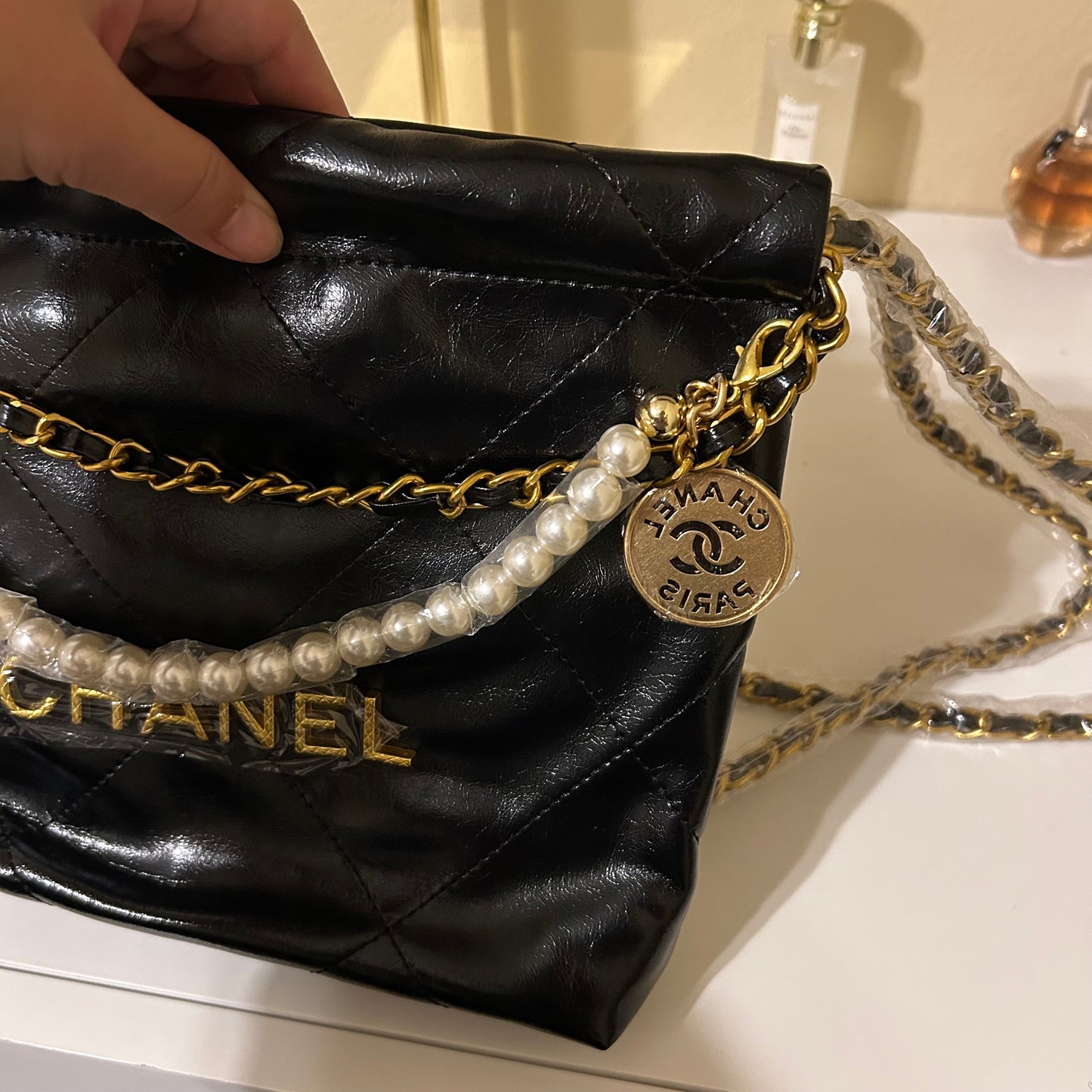 CC 22 Mini Pearl Strap Bag