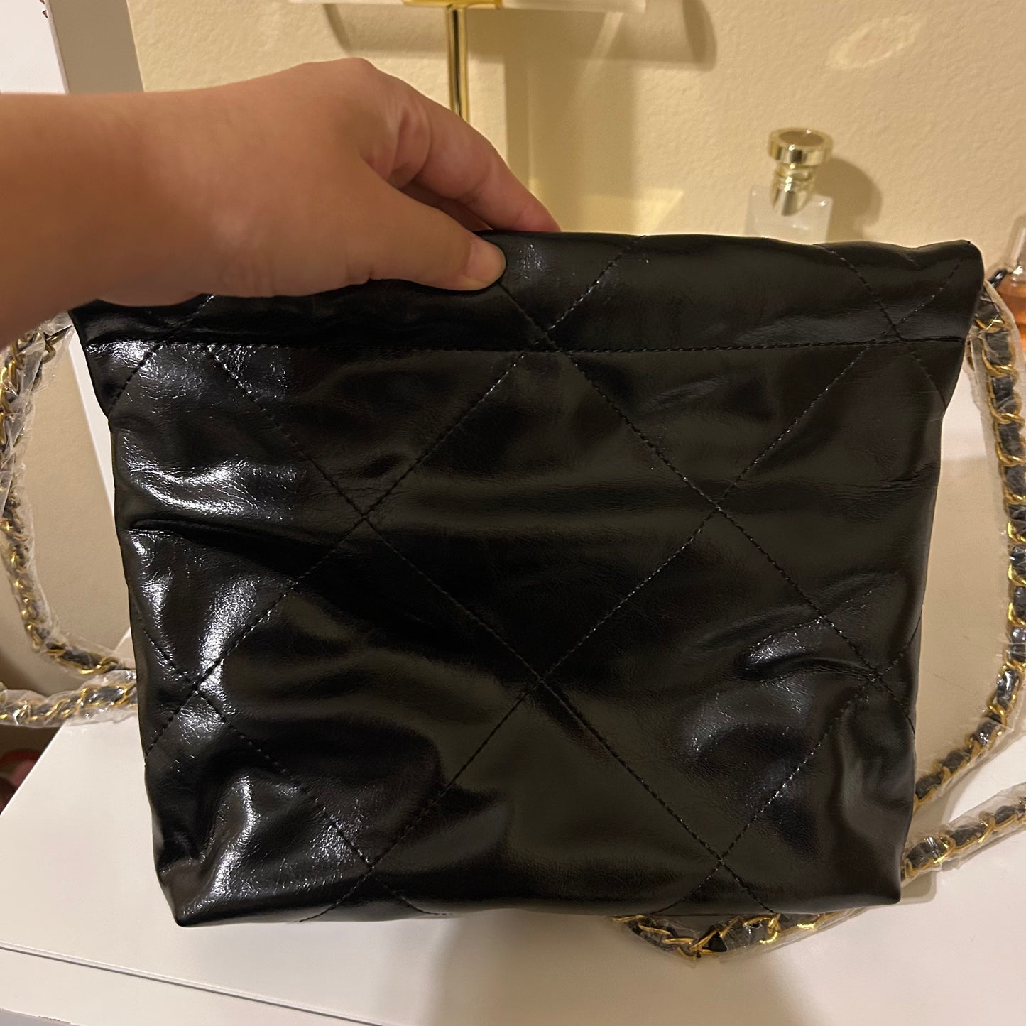 CC 22 Mini Pearl Strap Bag