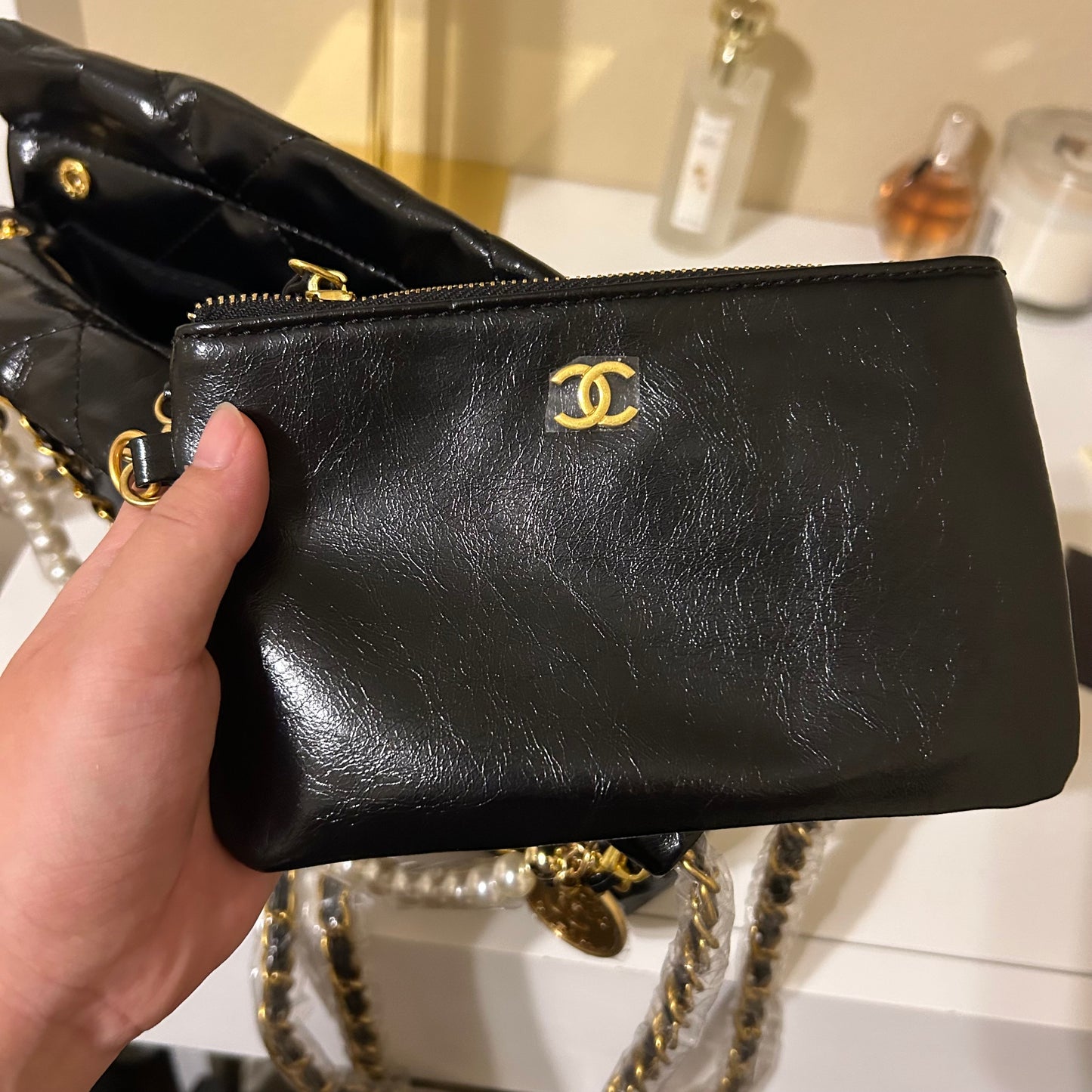 CC 22 Mini Pearl Strap Bag